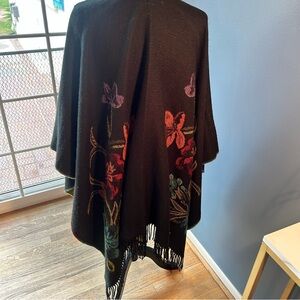 Attention sweater SHAWL scarf wrap poncho fringe kimono